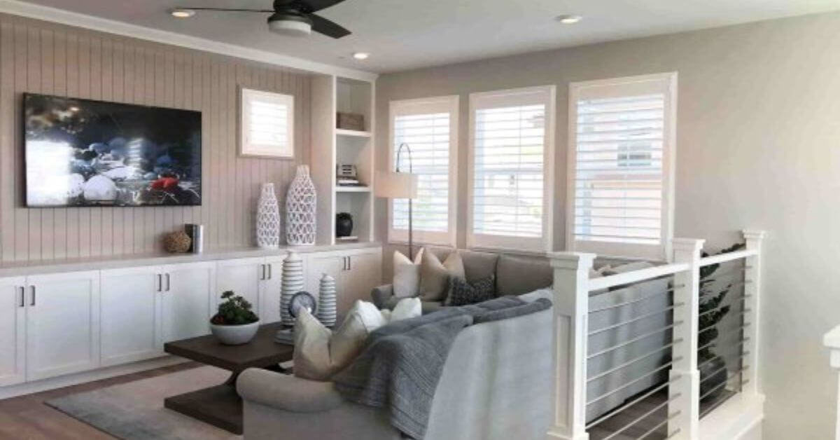 Sunnex™ Solid Core Poly Shutters are a durable and stylish window treatment designed to withstand daily use, sunlight exposure, and changing indoor conditions.